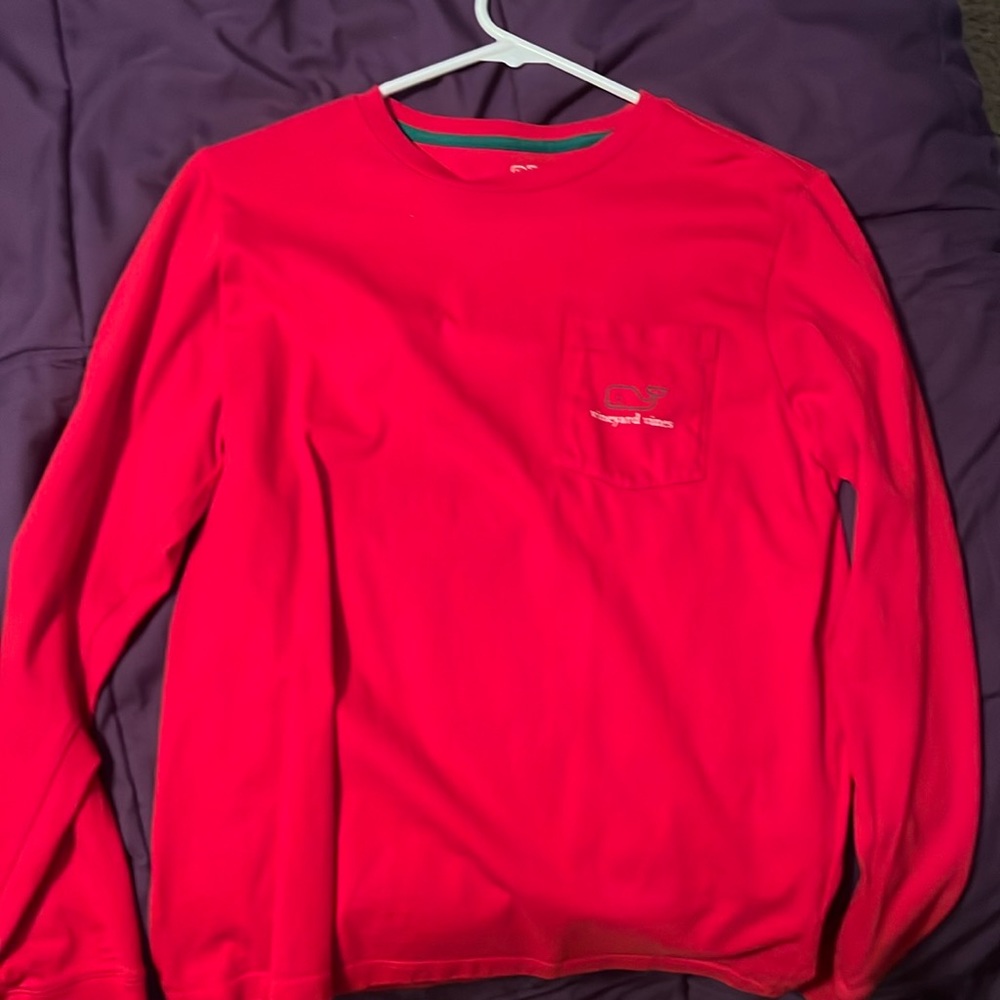 Vineyard vines, long sleeve, kids with a pocket